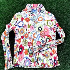 Jackie Blue flowery shirt. size M.
